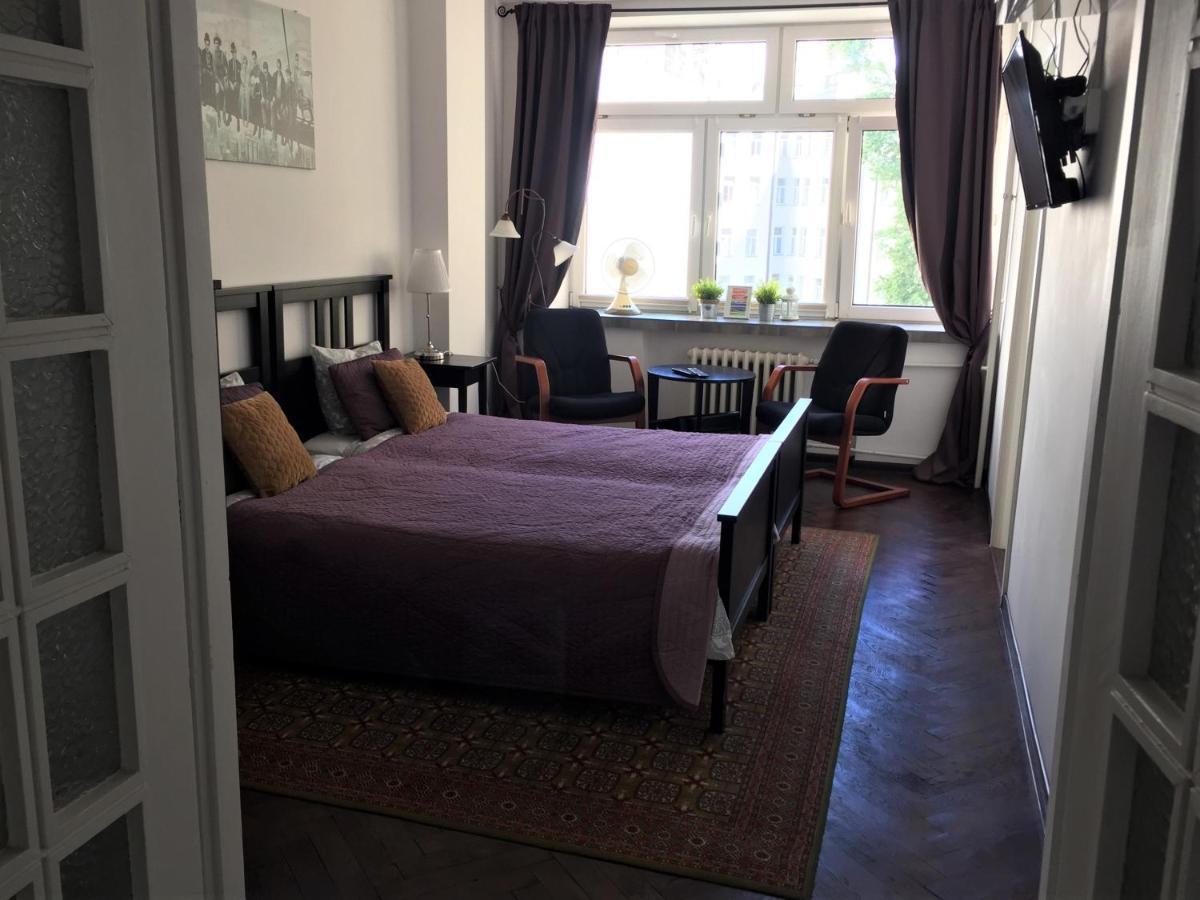 Fiesta Apartament Варшава Экстерьер фото