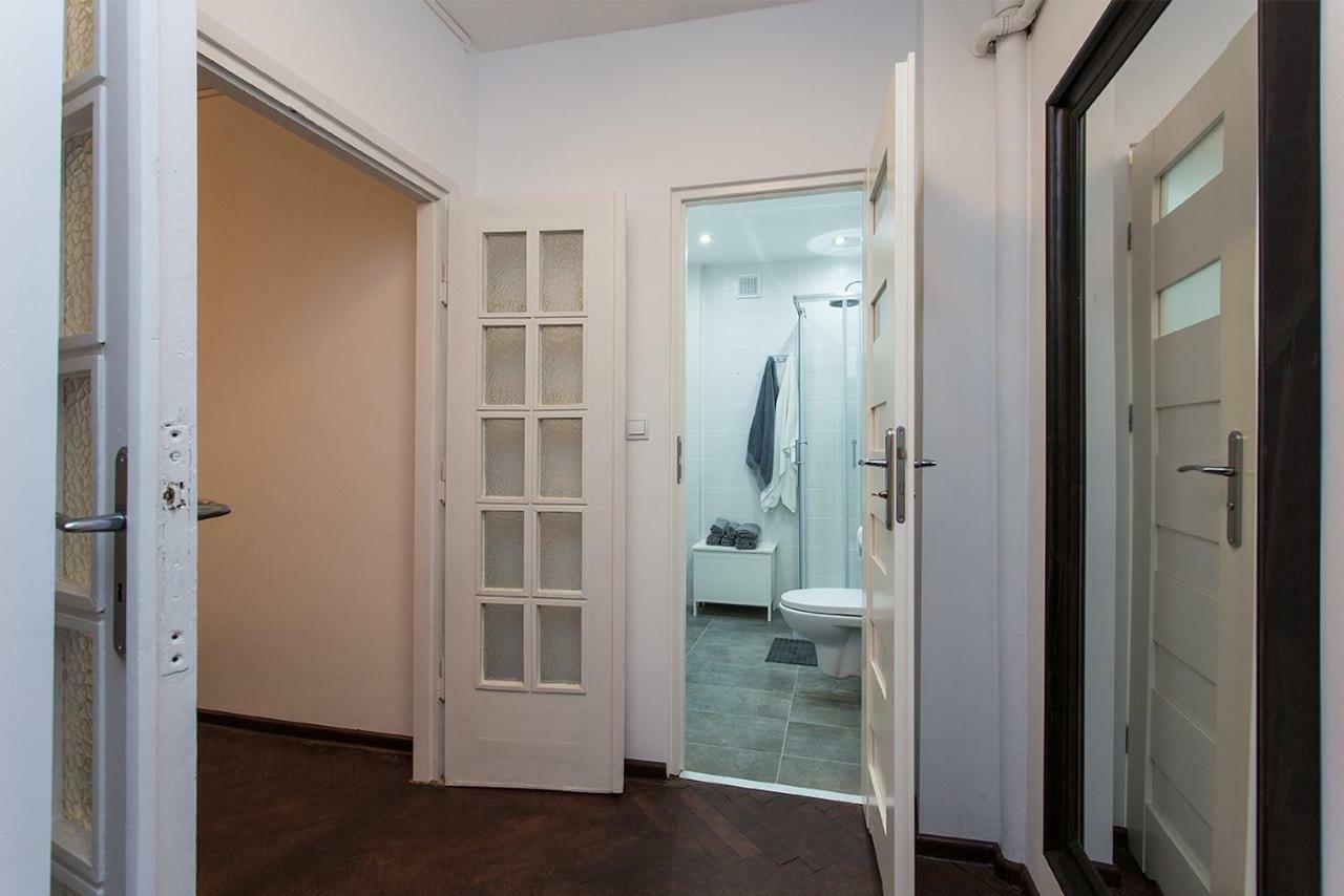 Fiesta Apartament Варшава Экстерьер фото