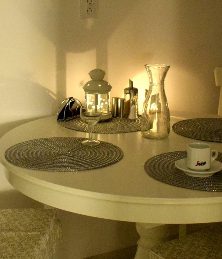 Fiesta Apartament Варшава Экстерьер фото